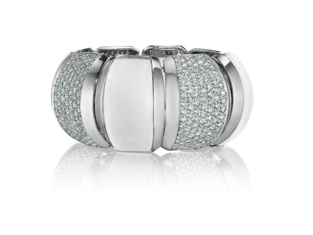 cyrstal-diamond-super-bangle-high-end-jewelry-luxury-jewelry-hammerman-jewels-nyc