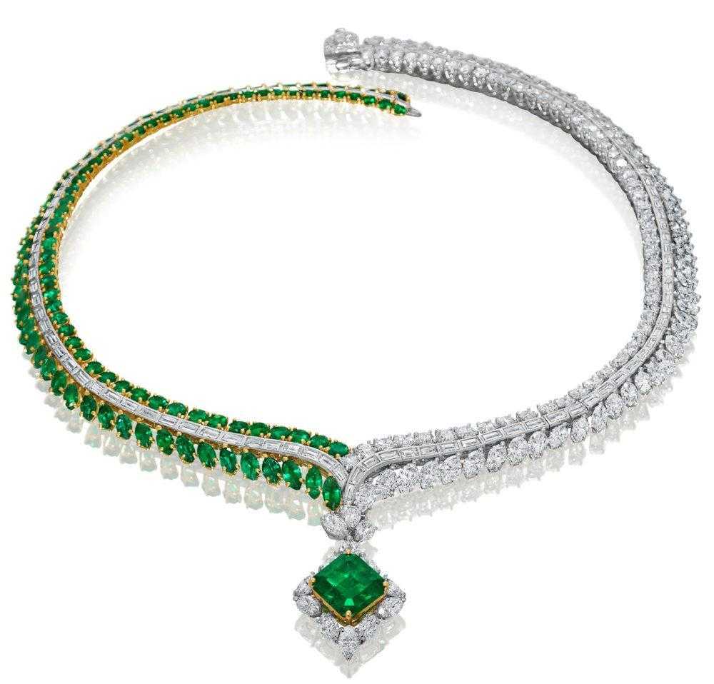 impressive-emerald-diamond-necklace-high-end-jewelry-luxury-jewelry-hammerman-jewels