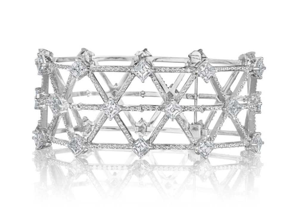 asscher-cut-diamond-bracelet-high-end-jewelry-luxury-jewelry-hammerman-jewels